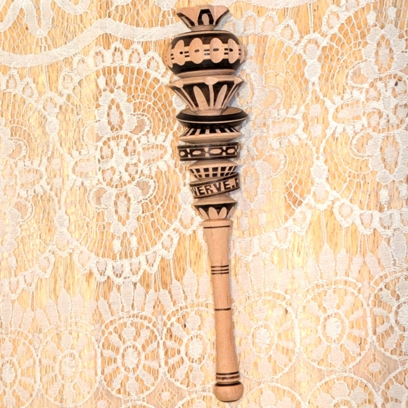 NWOT Verve Culture Handmade Wooden Traditional Molinillo Whisk - Picture 4 of 6